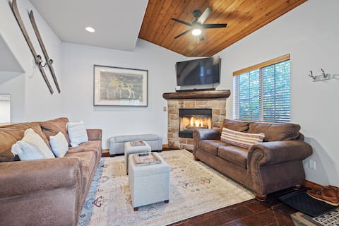 Top performing Airbnb: Lille's Park City - 2.5mi to Canyons - 5mi to Main in Utah