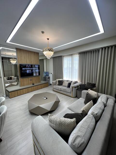 Luxurious Hotel Apartment 2+1
