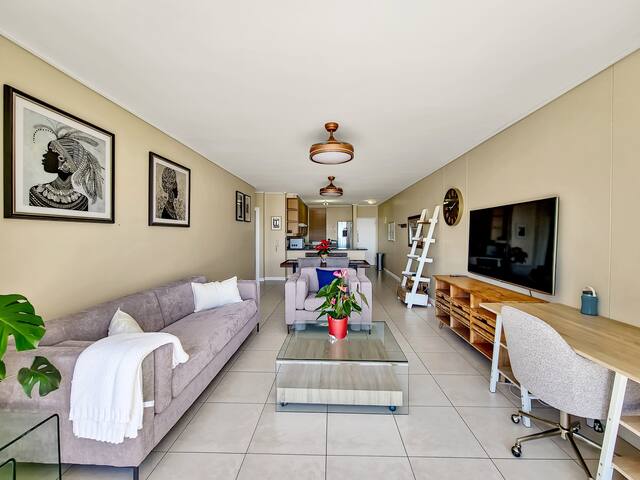 Dockside Views gallery image 3