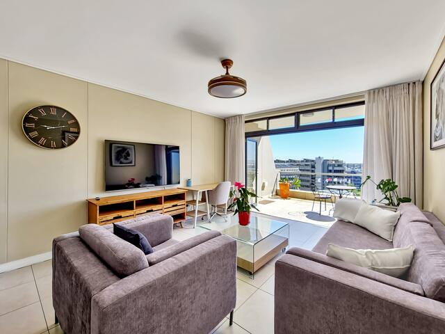 Dockside Views gallery image 2