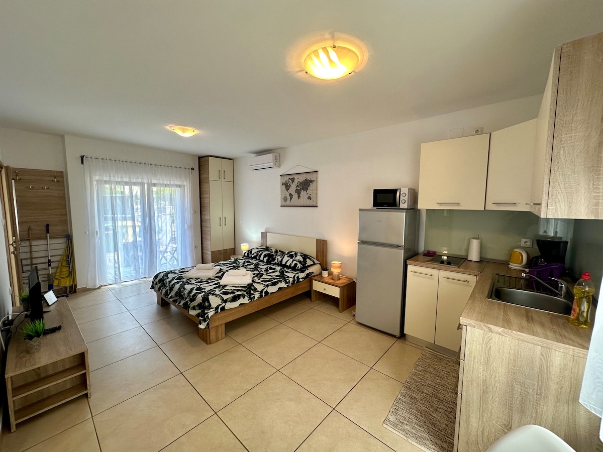 Studio apartment Easy