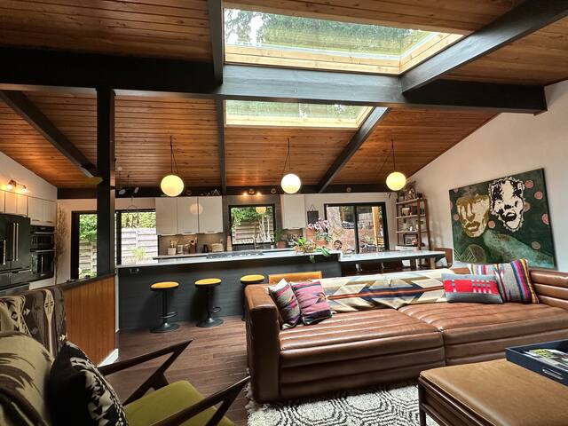 Portland Modern gallery image 3