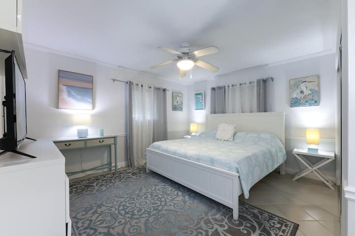 Milos Suite