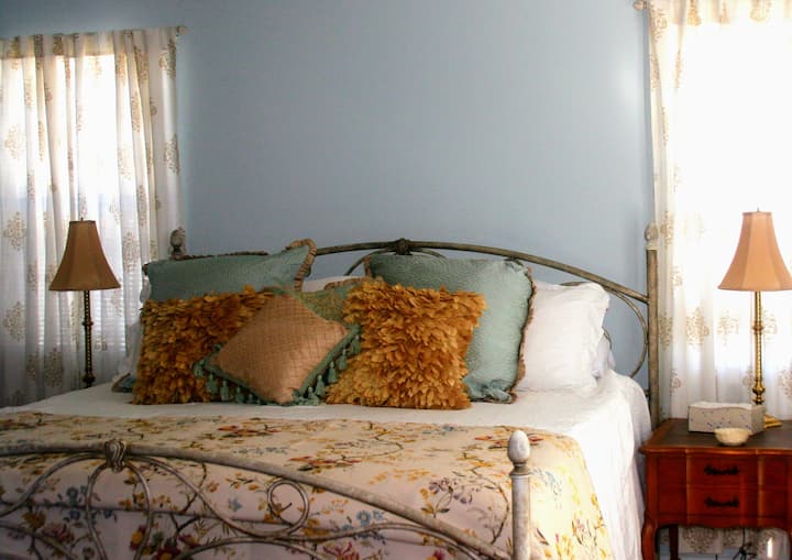 საძინებელი 1