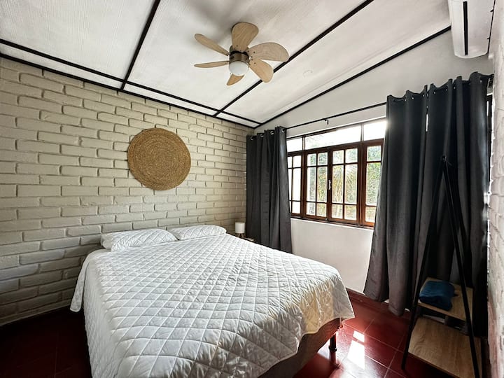 საძინებელი 1