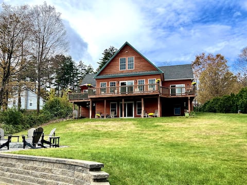 Modern Lakehouse & Chalet: Beach, Tavern & More!