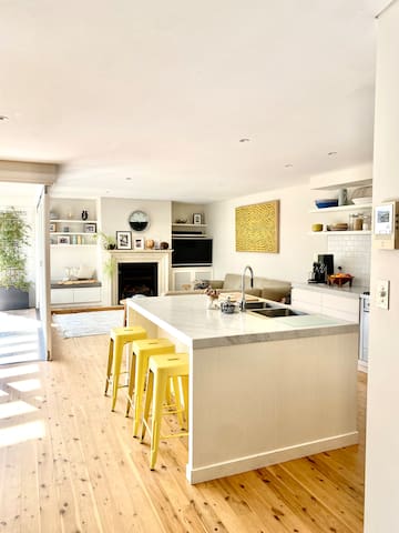 Idyllic family Manly beach house