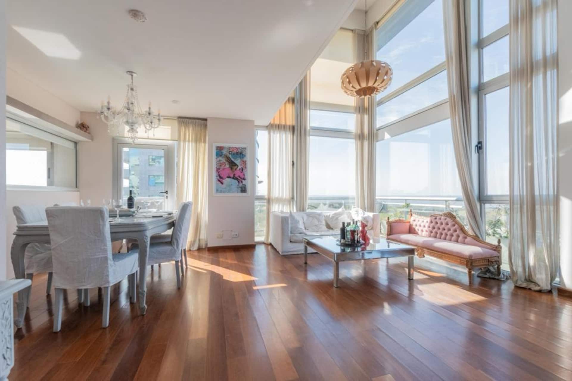 Apartamento duplex com vista panorâmica para o rio em Núñez