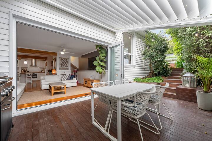 Mt Eliza Pool Spa! gallery image 3