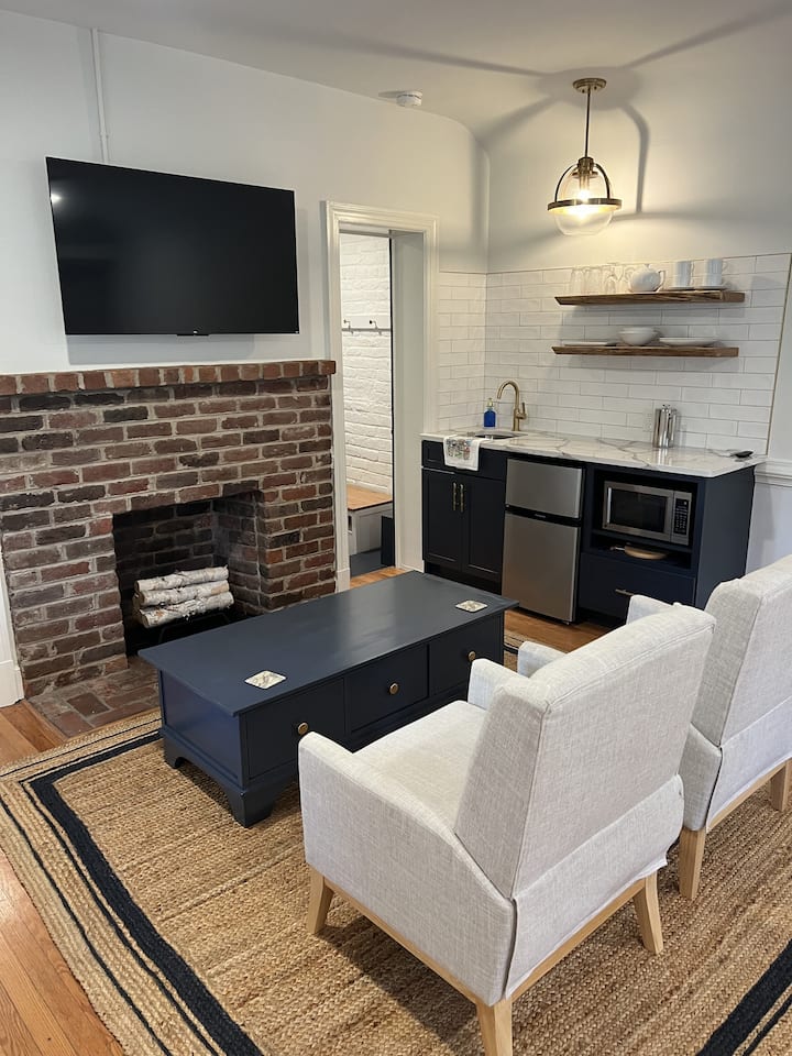 Richmond Near West End, Charming Private Cottage - Richmond, VA