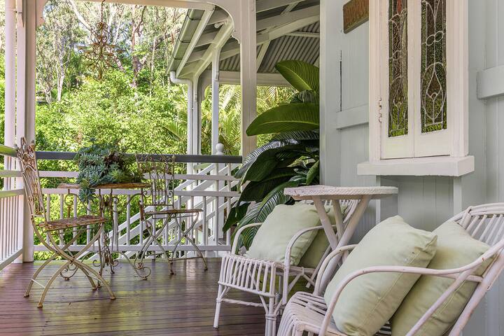 Spacious Tropical Tranquillity House Byron Bay gallery image 2