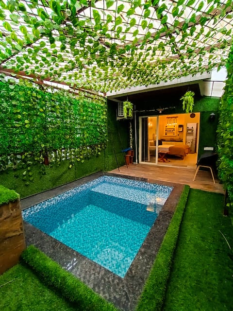 The Hideout - Cozy Studio with Private Plunge Pool