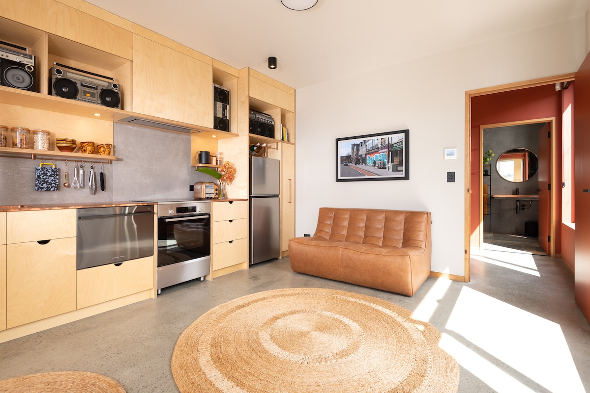 Top Airbnb: Artists Studio Apartment in Tasmania