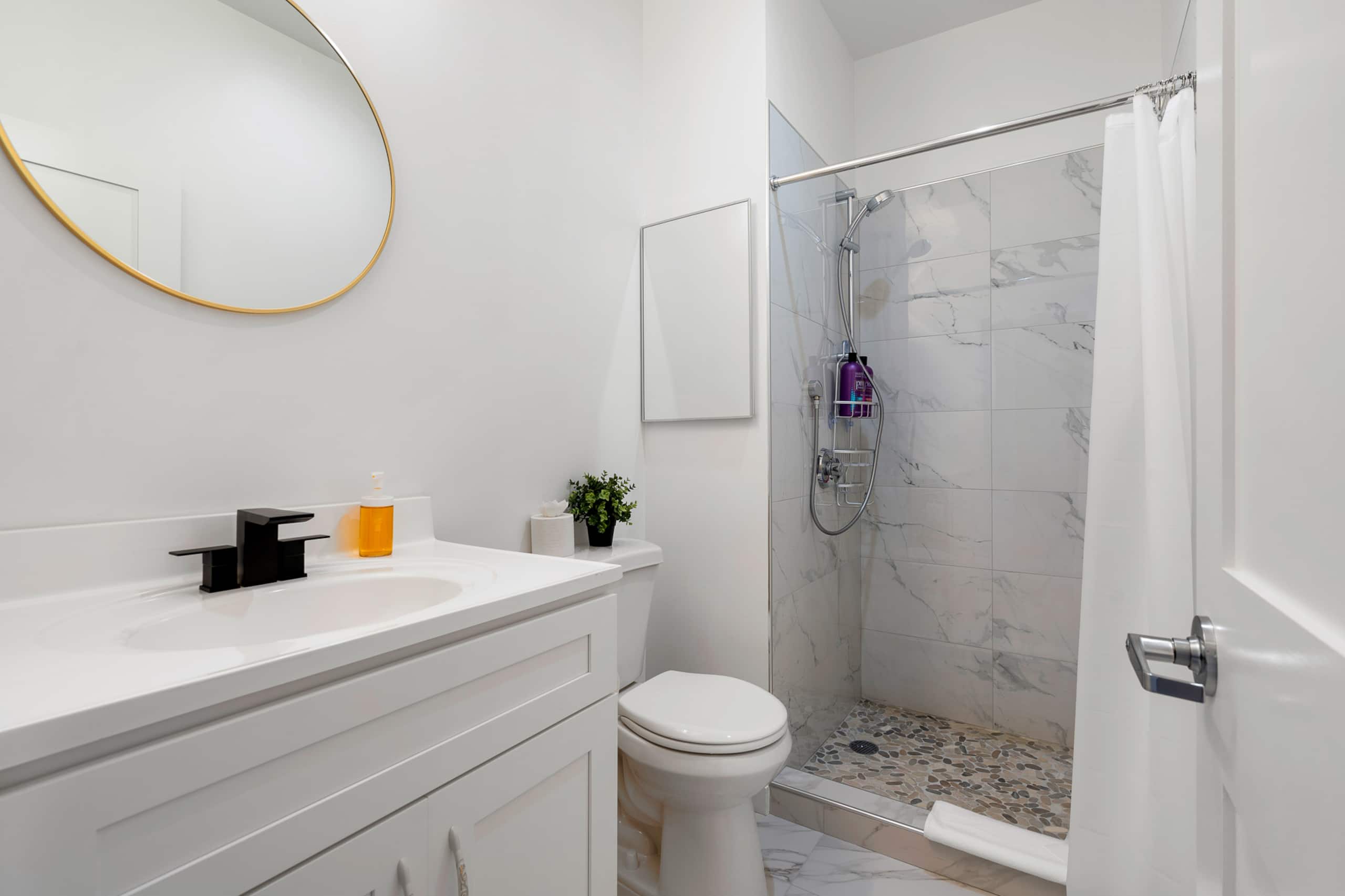 Home in San Francisco · ★4.77 · 2 bedrooms · 3 beds · 2 baths - Image 23