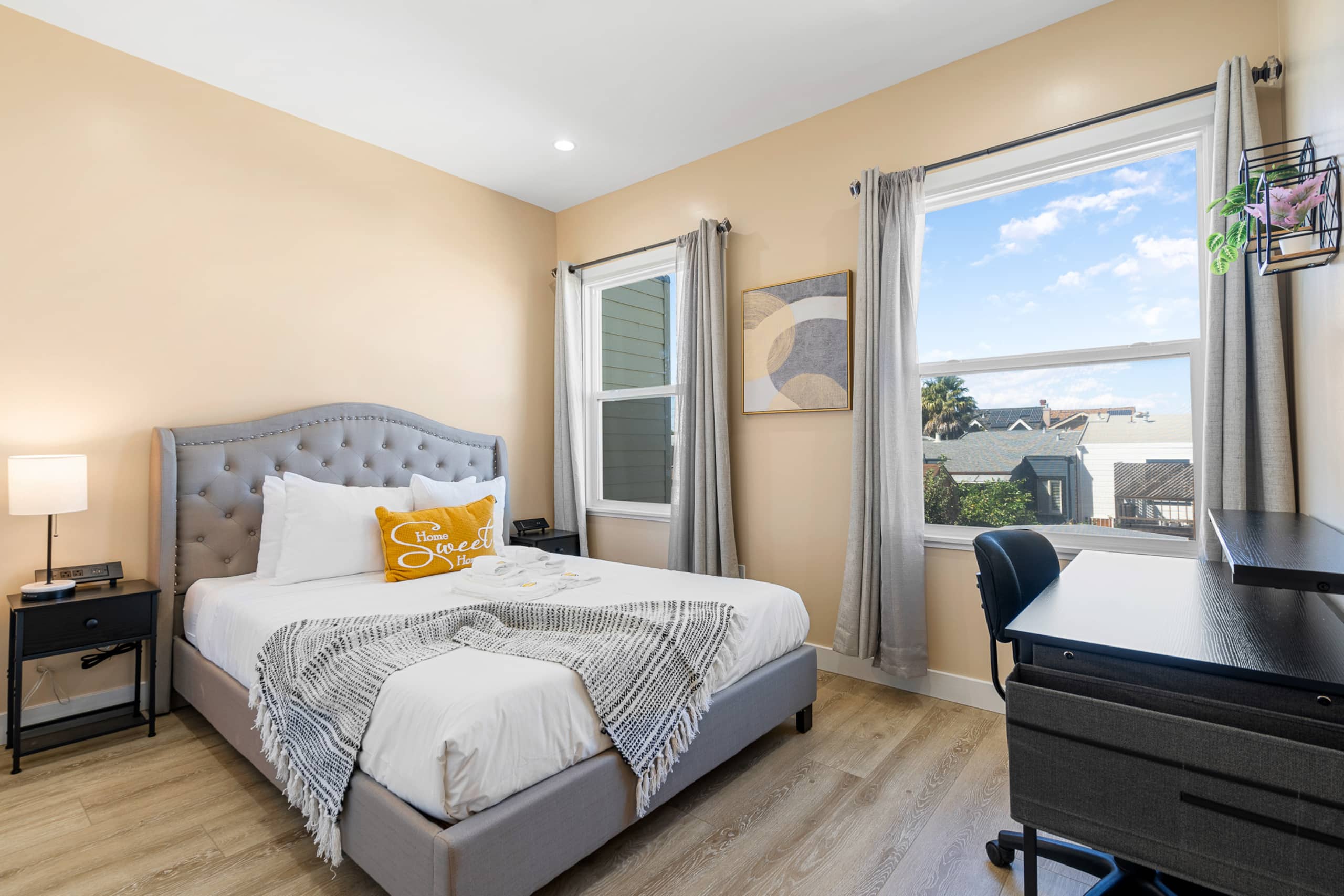 Home in San Francisco · ★4.77 · 2 bedrooms · 3 beds · 2 baths - Image 14