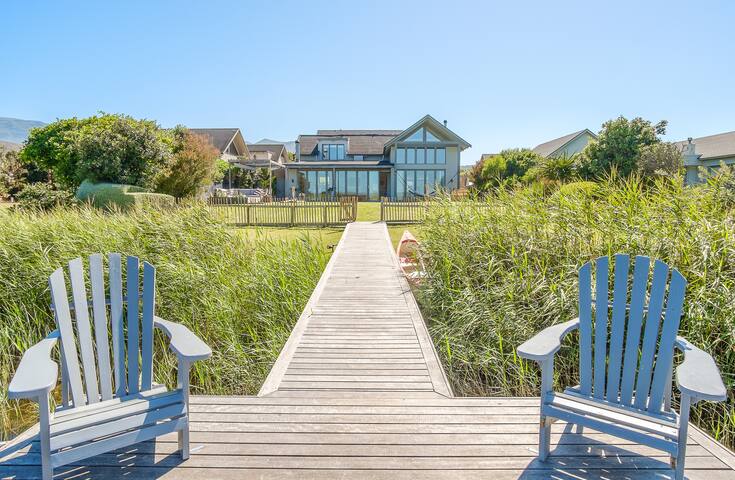 Waterlily – Solar-Powered 5-Bedroom Lakeside Haven gallery image 2