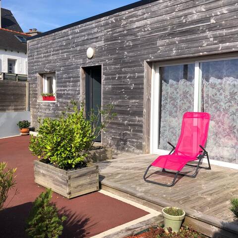 Single-storey wood house of 75 m2 Brest entrance