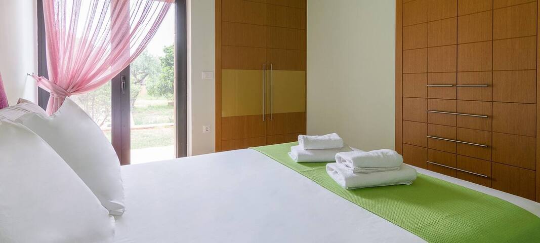 BH002 – A – Villa Erondas gallery image 5