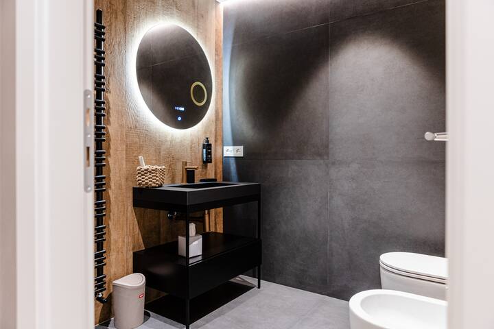 Luxury Apartment gallery image 5