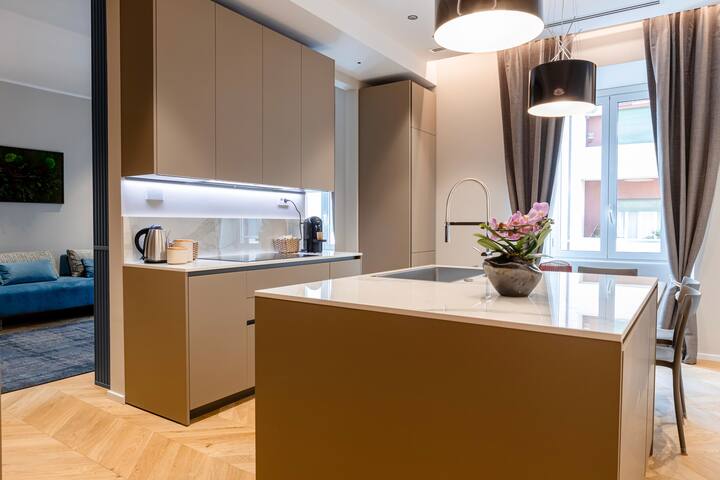 Luxury Apartment gallery image 3