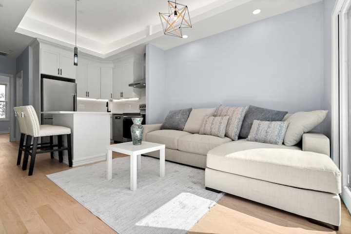 Penthouse 2 Beds /2 Baths Luxury In South Boston - Boston, MA