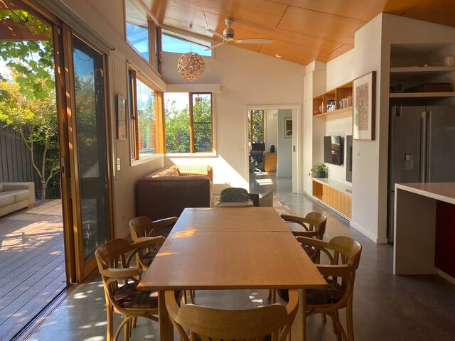 Light-filled Fitzroy North house gallery image 5