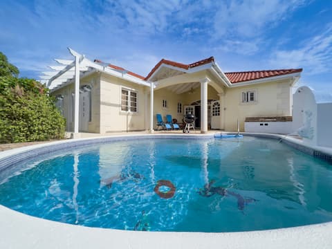 Villa Mariselva. Welcome to your home away