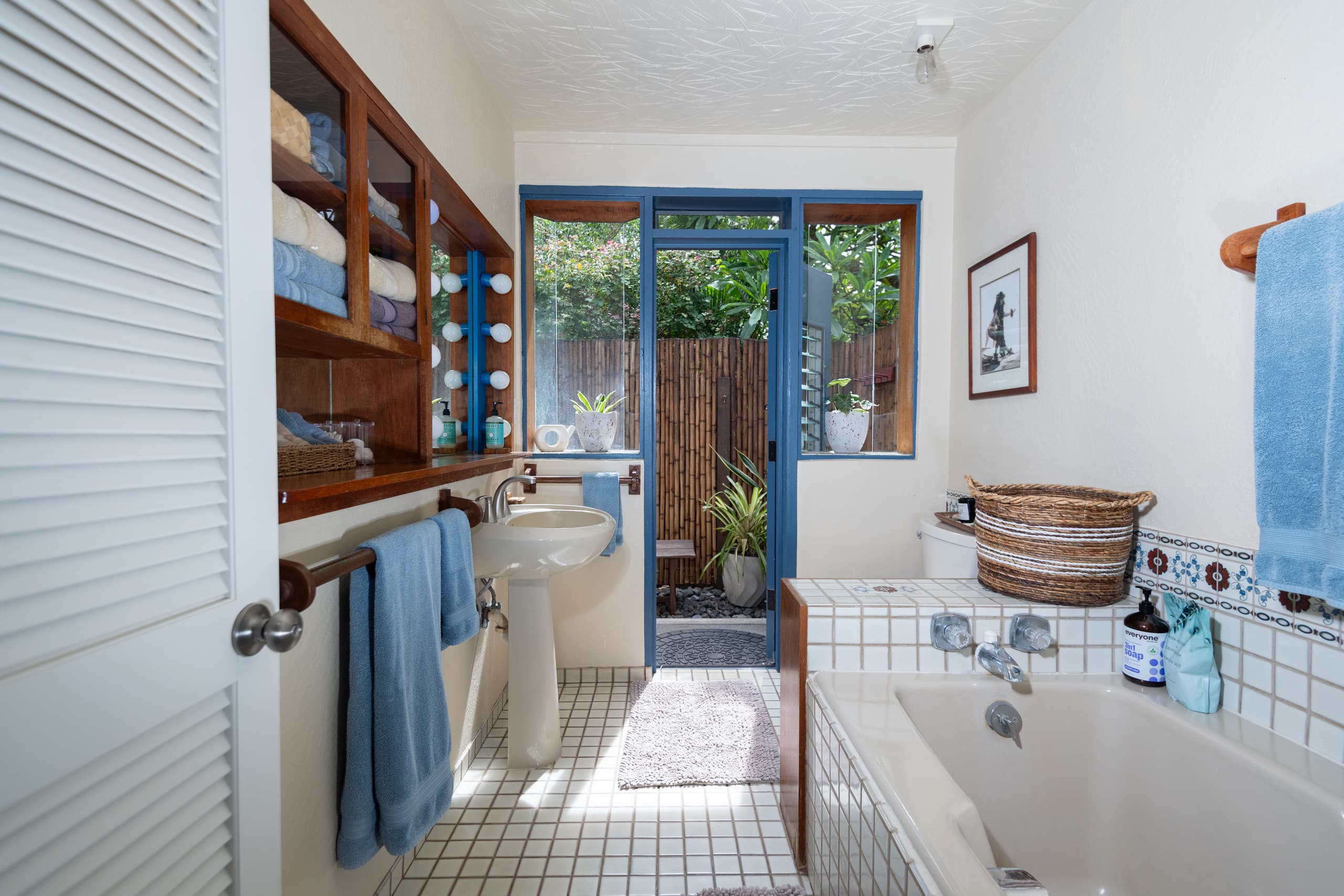 Home in Paia · ★4.89 · 3 bedrooms · 4 beds · 2 baths - Photo 16