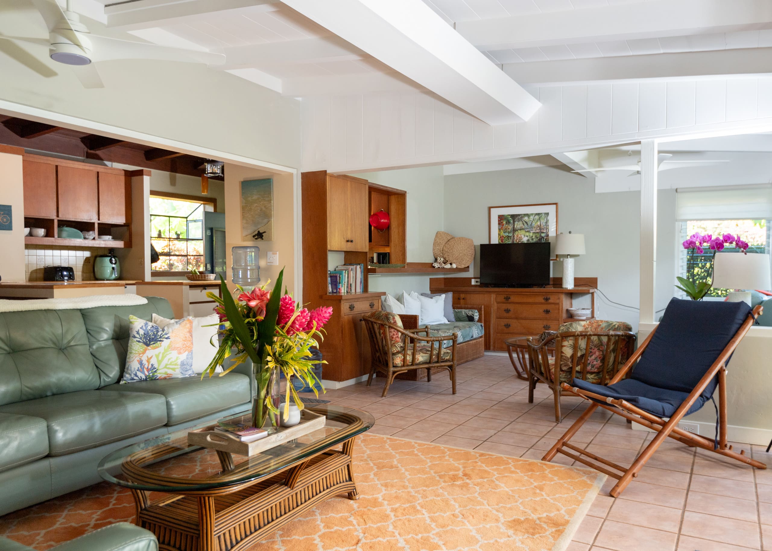 Home in Paia · ★4.89 · 3 bedrooms · 4 beds · 2 baths - Photo 2