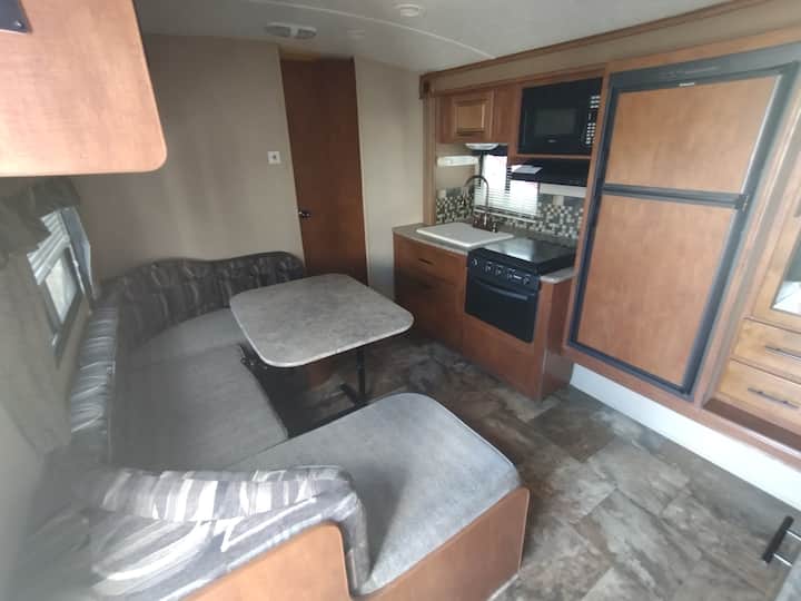 Cozy Camper In The Mountains - Fall Creek Falls, TN