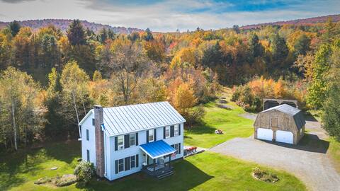 Stunning Mountainside Escape on 5 Acres w/ Hot Tub