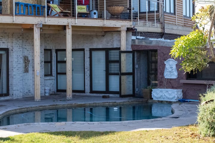 Beautiful Cape Town Escape! gallery image 4