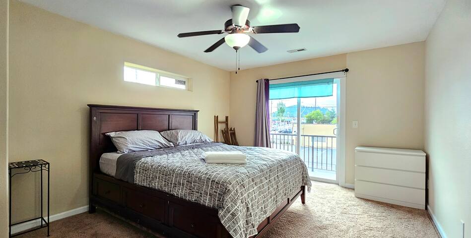 Spacious Division Convenient gallery image 2