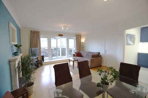 Cozy Citywest 2 bed