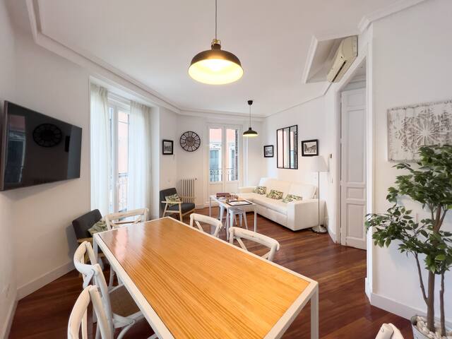 C Increíble apartamento en el corazón de Callao gallery image 2