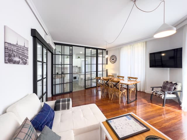 C Apartamento de ensueño en la misma Plaza Callao