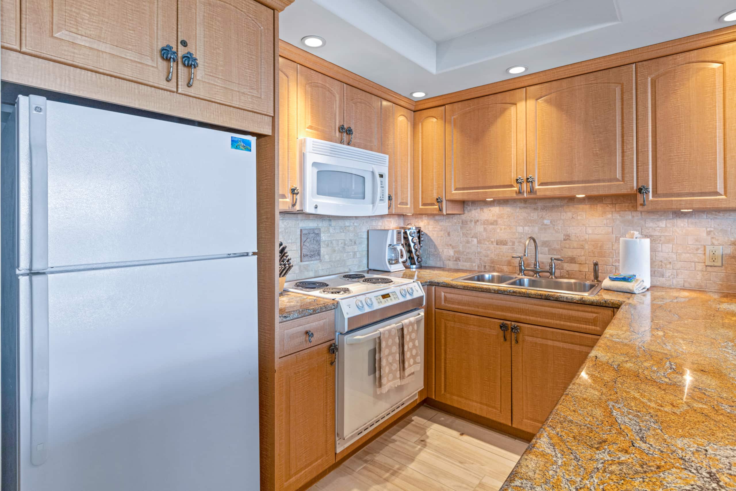 Condo in Lahaina · ★4.8 · 1 bedroom · 2 beds · 1 bath - Image 17