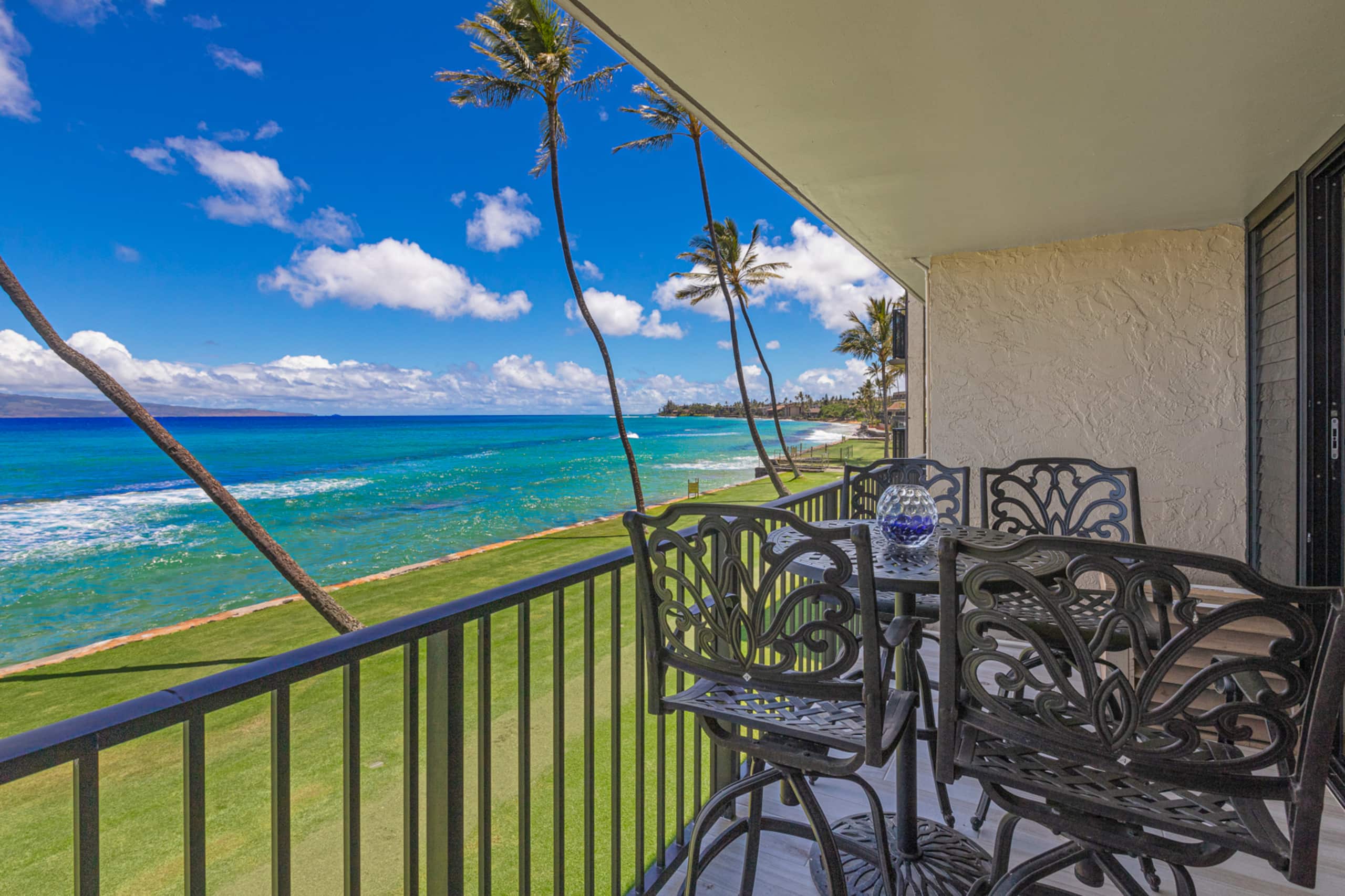 Condo in Lahaina · ★4.8 · 1 bedroom · 2 beds · 1 bath - Image 1