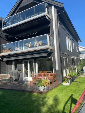 Attractive new semi-detached house gallery image 2