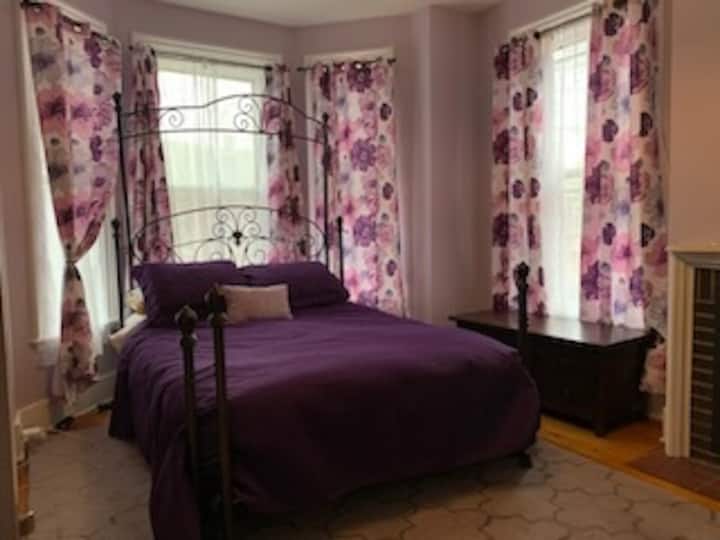 Hlavná spálňa s vlastnou kúpeľňou