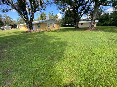 Arcadia home with ample parking