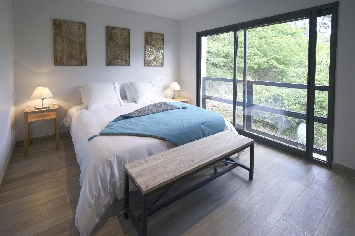 საძინებელი 4