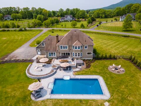 Luxury 5bd Mountain Home