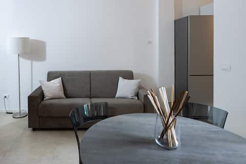 Top performing Airbnb: [BolognaCentro] - 4PeopleApt + 60mq Private Garden in Bologna