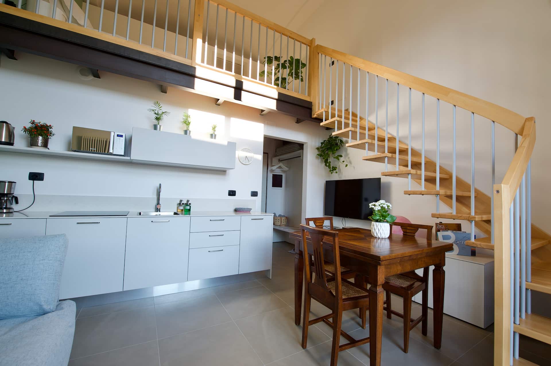 Loft Trevisan Elegant Apartment in Bra with Private Garage