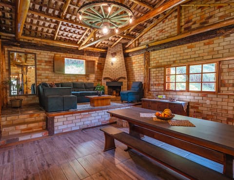 Airbnb em destaque: Magical house in the mountains em Imaruí