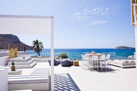 Almyra Grande Suite