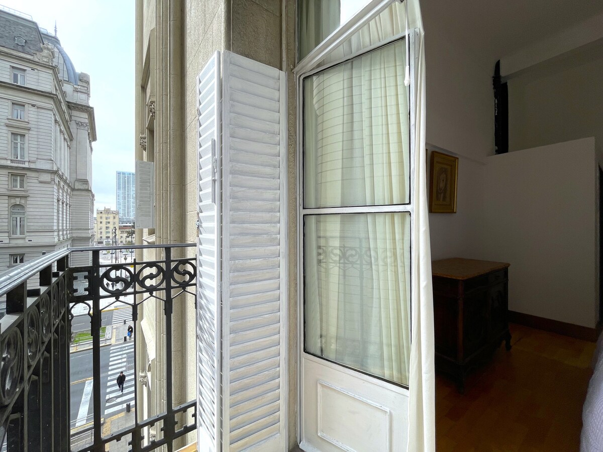 Departamento de 1 dormitorio en San Nicolás con 2 balcones en La Platea de Buenos Aires