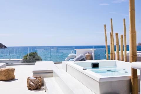 Almyra Bliss Suite