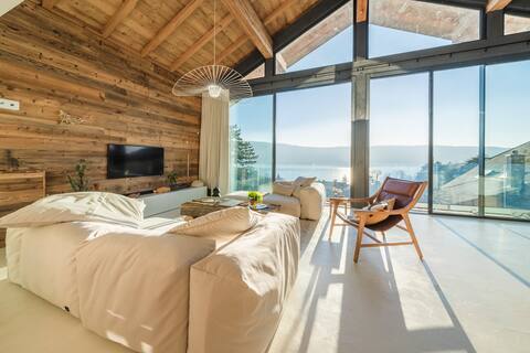 Anna's house: modern chalet with lake view